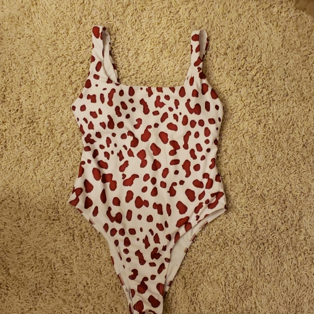 👌Never been worn one piece Swimsuit👌